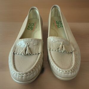 Womens SAS Softie Tassel Kiltie Mocha Beige Leather Shoes Loafers Size 8.5 M